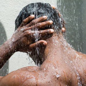 man shampooing