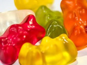 Junk food gummy bears food additives hair loss