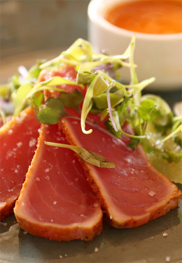 Tuna fish sushi sashimi food diet nutrition mercury levels