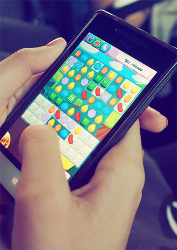 Online Gaming Mobile Phone