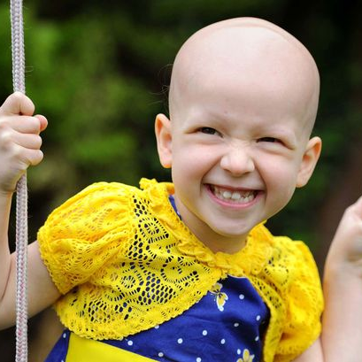 5 Year Old Sydney Caraher Who Lost Her Hair to Alopecia Wins Modelling Contract