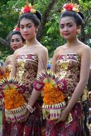 More restrictions on Balinese women